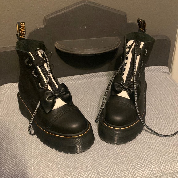 Dr. Martens Shoes - Lazy Oaf Sinclair Dr Martens